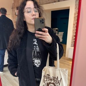 Meet your Posher, Kayla